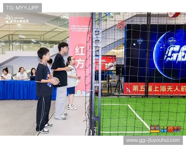 以足球飘屏为核心探索数字化体育赛事传播新模式与观众互动体验 以足球飘屏为核心探索数字化体育赛事传播新模式与观众互动体验